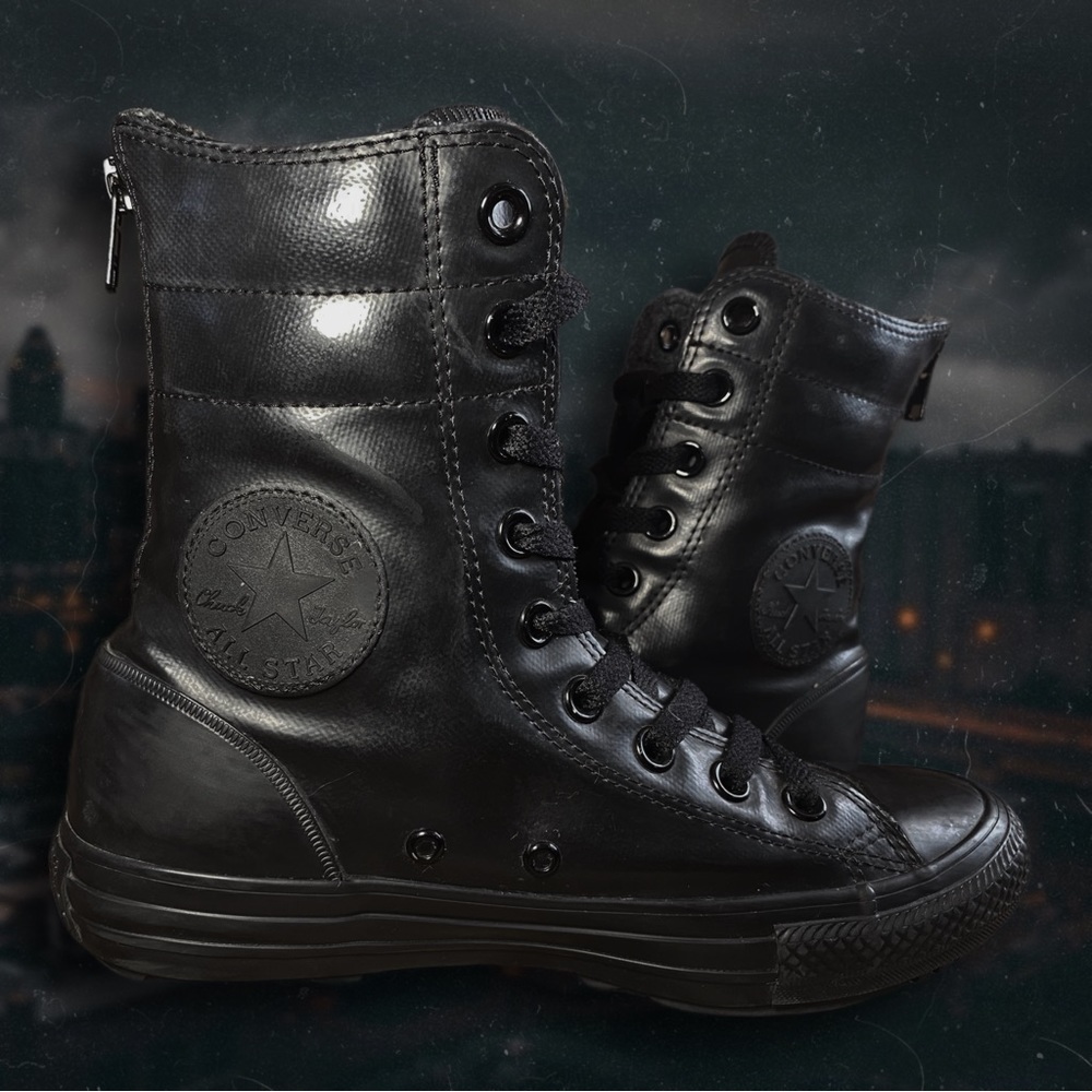 🖤 CONVERSE Chuck Taylor All Star Rubber Hi-Rise
Boots 🖤